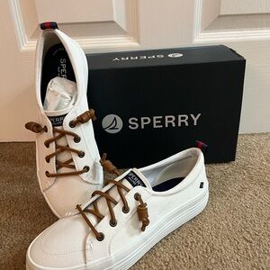 Sperry Women’s NWT White Canvas Platform Sneakers with Brown Laces